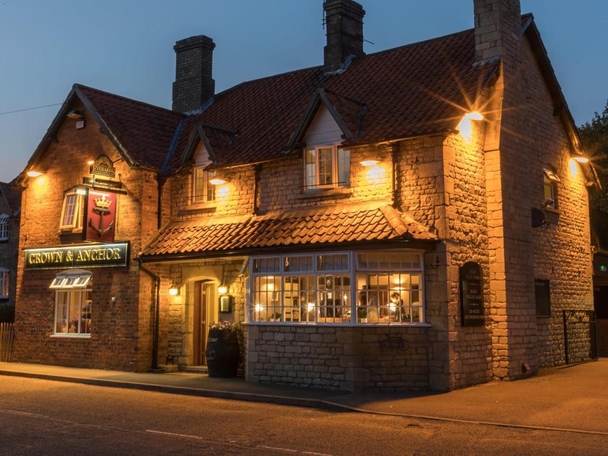 Crown & Anchor Bed & Breakfast Grantham Exterior photo